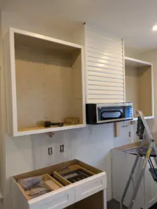Donald Mooring kitchen with BWC cabinets - photo 3