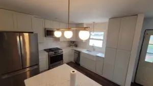 Nain Martinez kitchen with BWC cabinets - photo 2