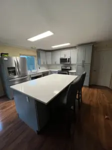Samuel Carrier kitchen with BWC cabinets - photo 2