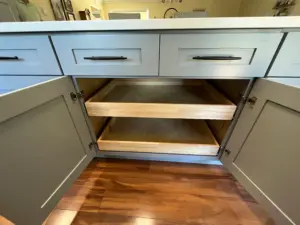 Samuel Carrier kitchen with BWC cabinets - photo 4