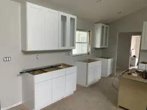 Kevin Emerson kitchen with BWC cabinets - photo 2
