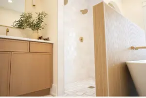 Jaimy Aquino kitchen with BWC cabinets - photo 2